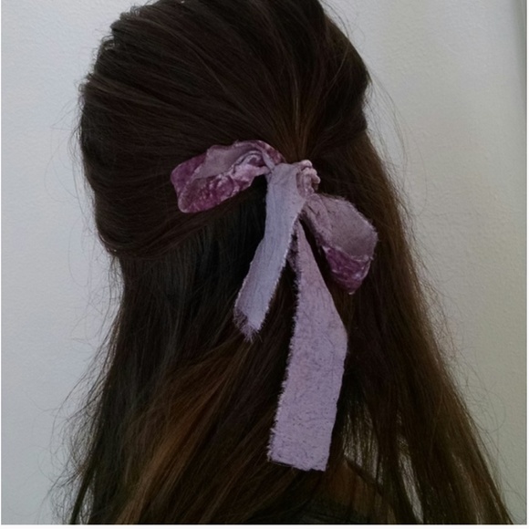 TRADED-Silk Velvet Shabby Pink Ribbon - Picture 3 of 3